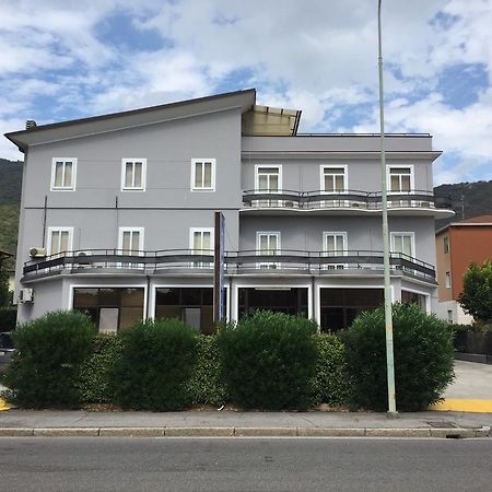 Hotel Capri Брешия Экстерьер фото